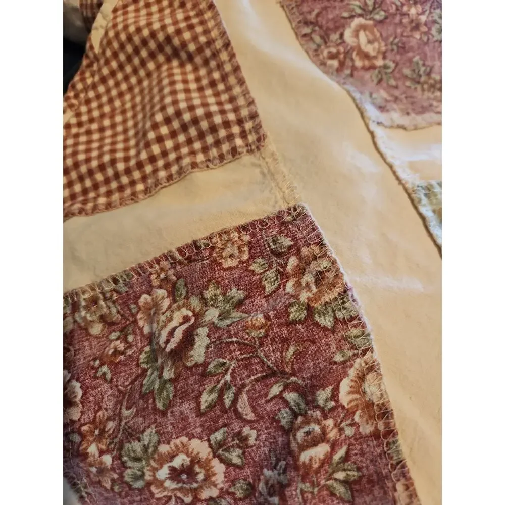 Cottagecore Cotton Quilt Patterned Tablecloth Rust, Green & Ivory 76x108